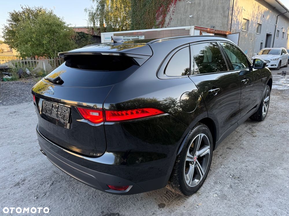 Jaguar F-Pace 2.0 i4D AWD Prestige - 11