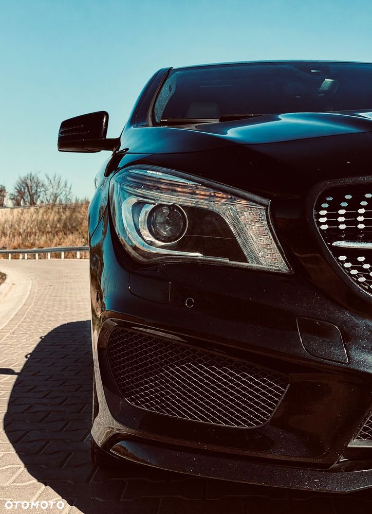 Mercedes-Benz CLA 200 7G-DCT AMG Line - 8