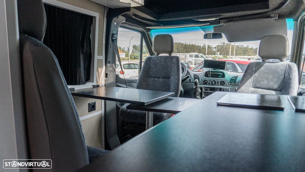 Mercedes-Benz Sprinter - 25