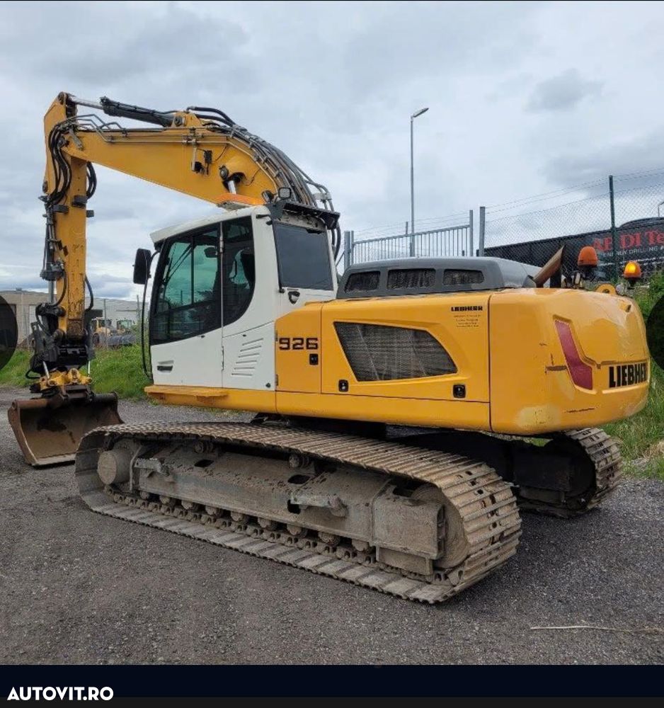 Liebherr R926 - 3