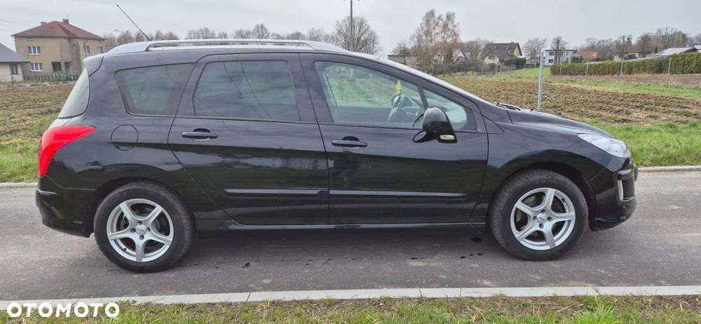 Peugeot 308 HDi FAP 140 Family - 8