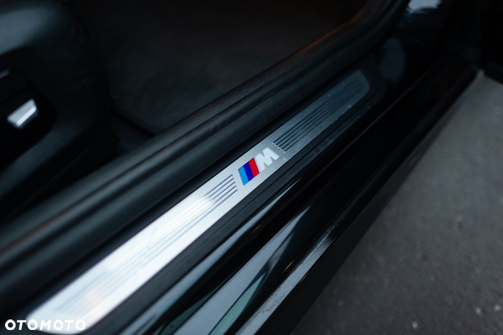 BMW Seria 5 530i M Sport Edition - 16