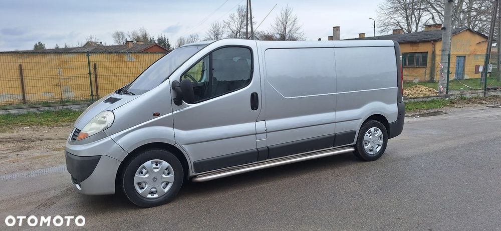 Renault Trafic - 1