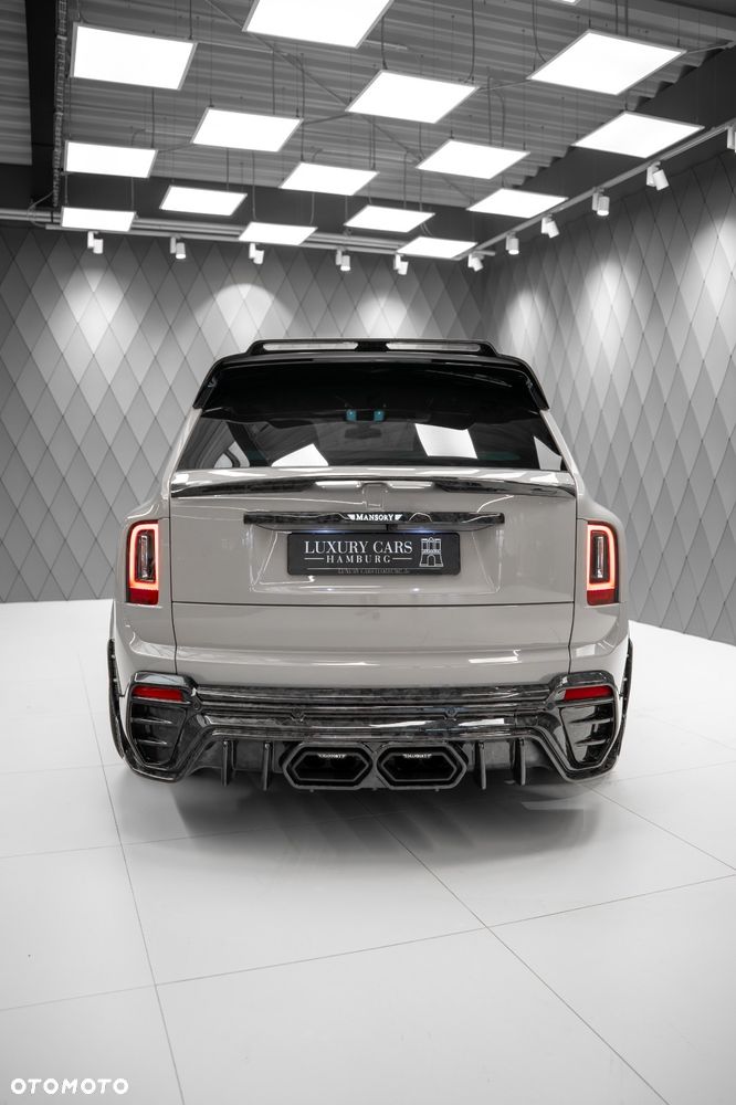 Rolls-Royce Cullinan - 16