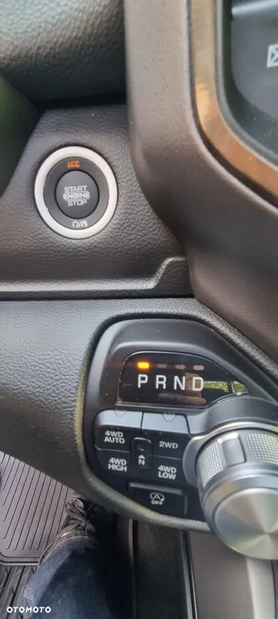 RAM 1500 Crew Cab Sport - 20