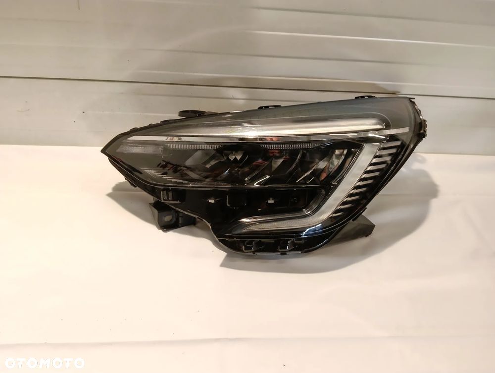 Renault Clio V FULL LED DŁUGI LED CIEMNY ŚRODEK PRZÓD STRONA LEWA - 1