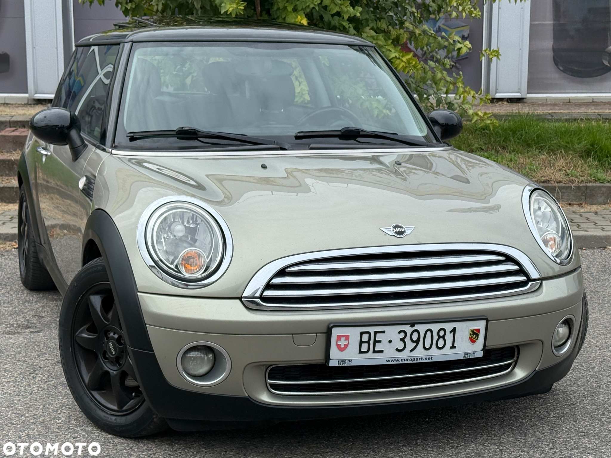 MINI Cooper Standard - 4