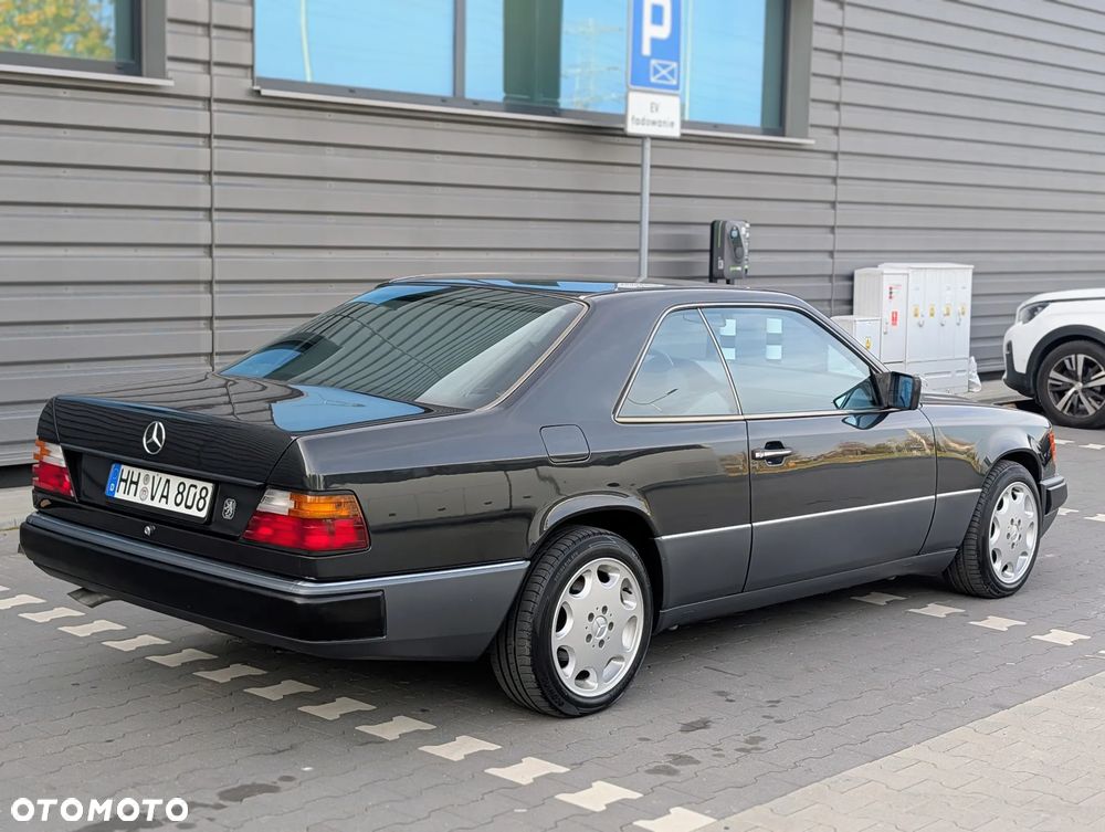 Mercedes-Benz W124 (1984-1993) - 13