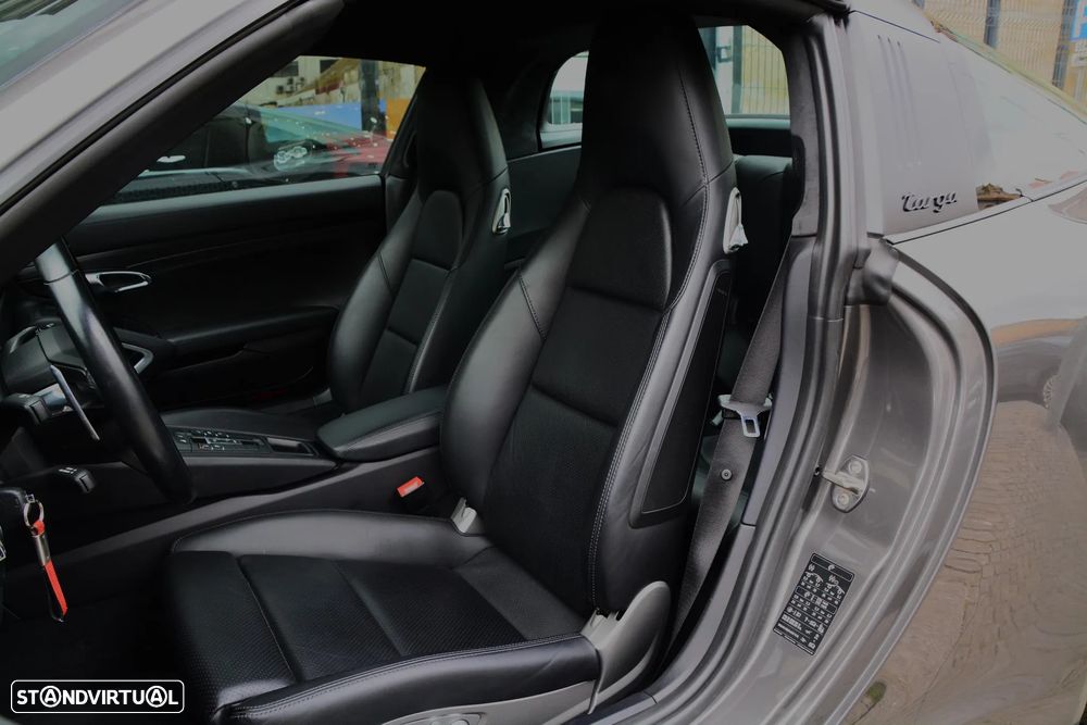 Porsche 911 (991) Targa 4 GTS PDK - 27