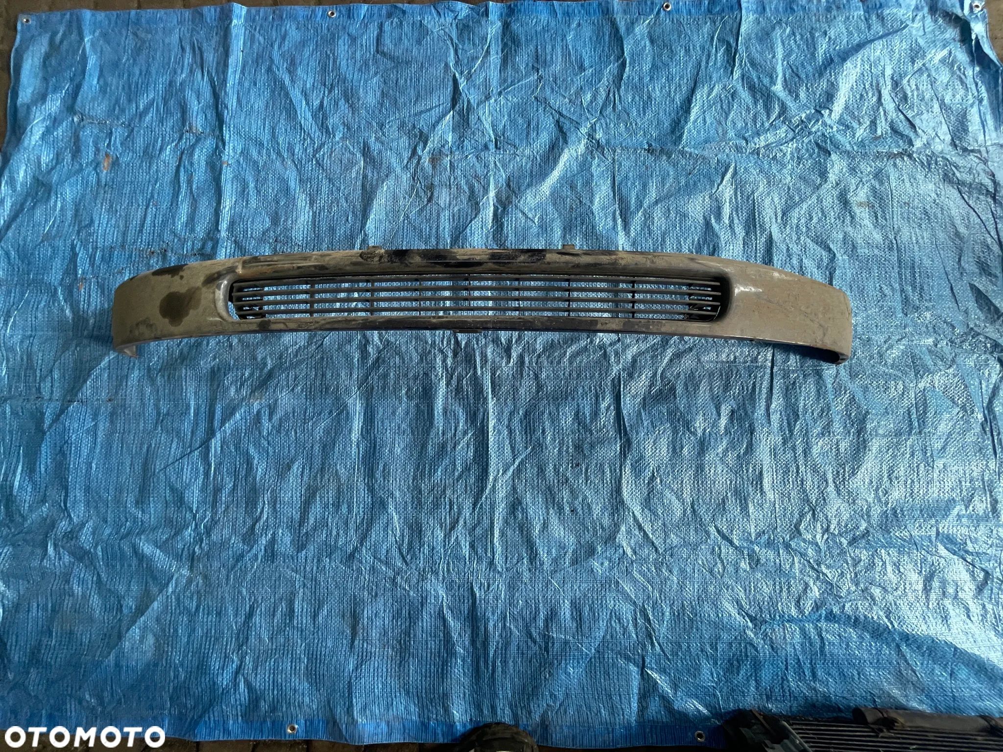 VW T4 LIFT ATRAPA DOLNA GRILL OSŁONA - 1