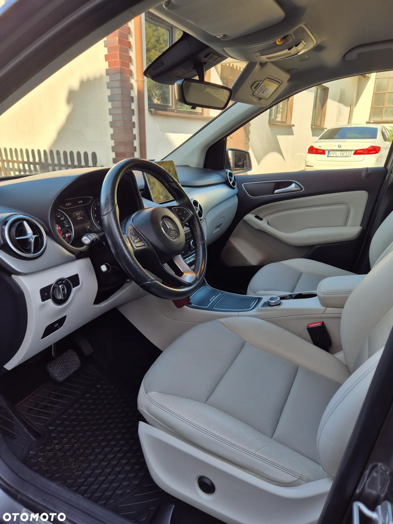 Mercedes-Benz Klasa B 180 7G-DCT - 7