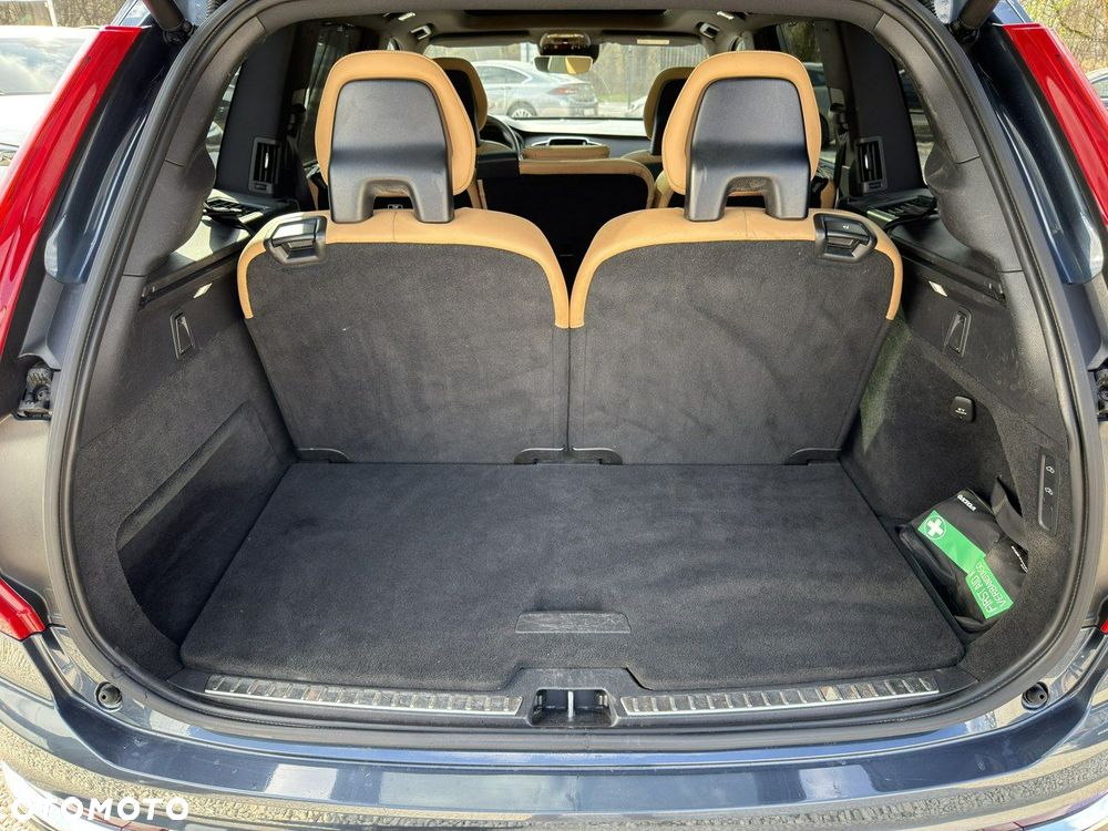 Volvo XC 90 - 20