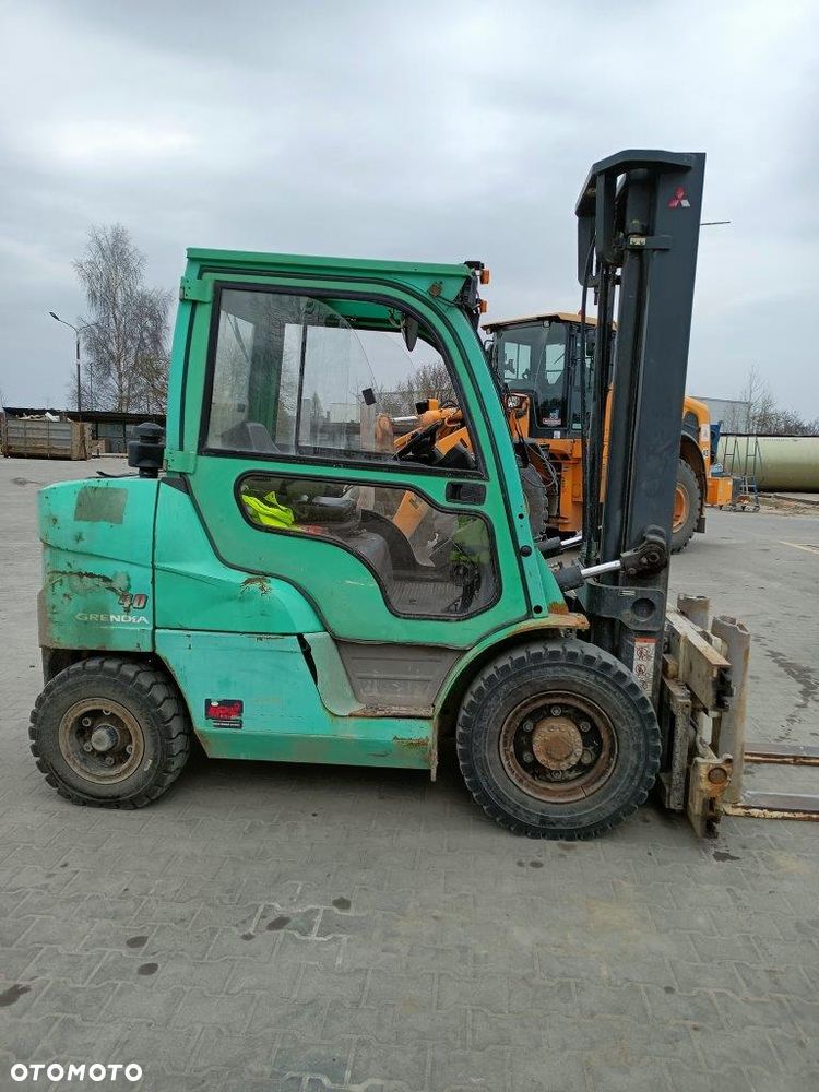 Mitsubishi FD 40 N - 5