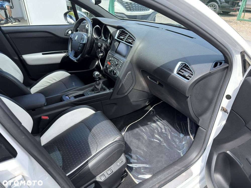 Citroën DS4 THP 200 SportChic - 12