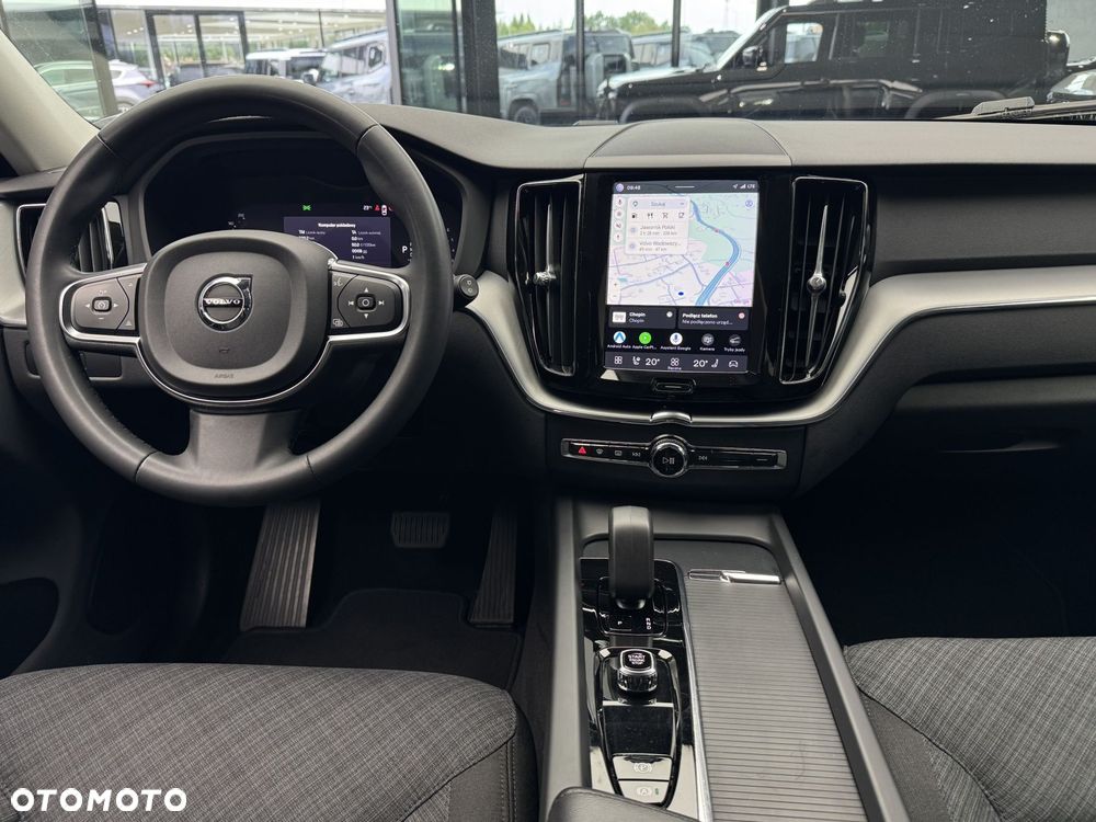 Volvo XC 60 B4 B Essential - 16