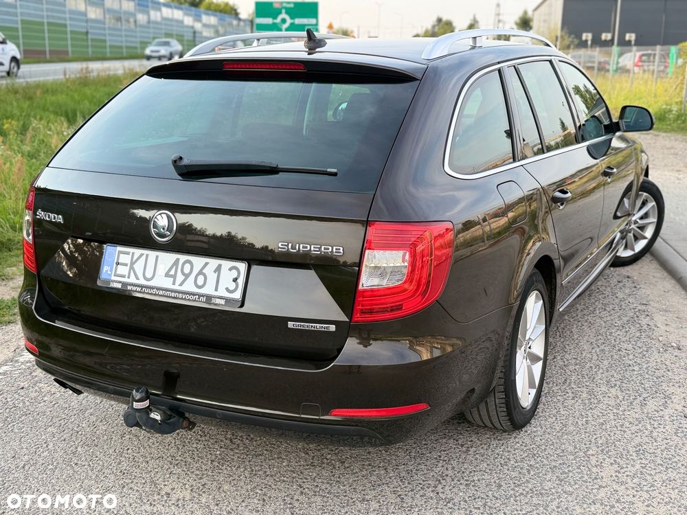 Skoda Superb 1.6 TDI GreenLine - 11