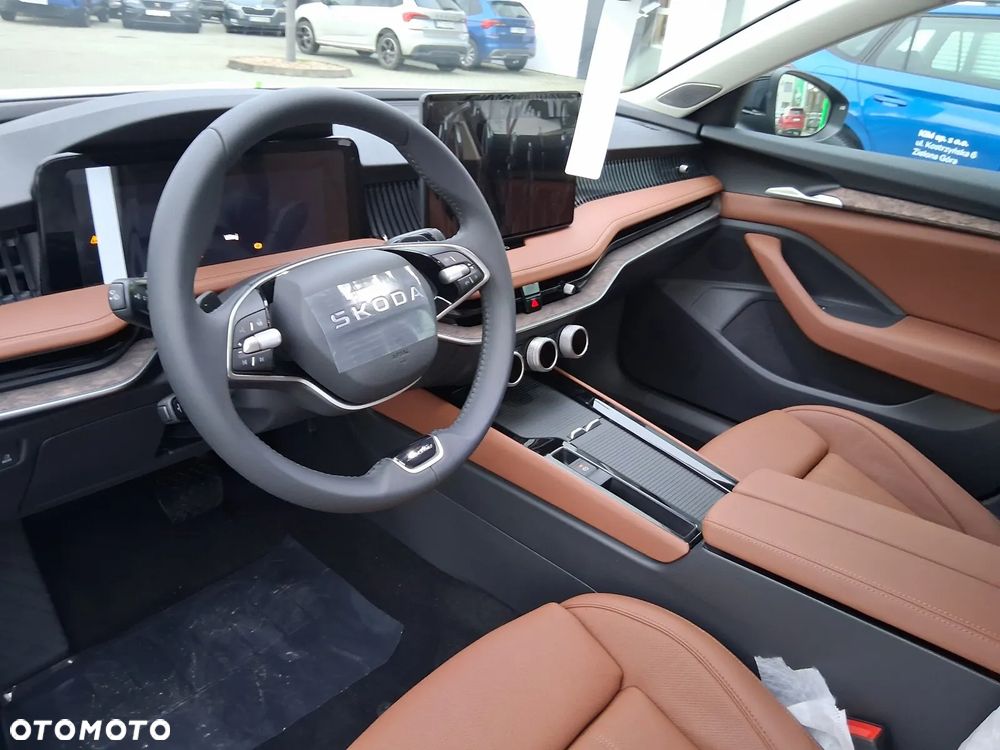 Skoda Superb 2.0 TDI SCR L&K DSG - 5