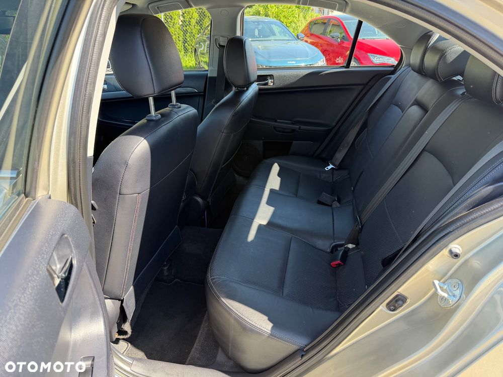 Mitsubishi Lancer 1.8 CVT Instyle - 27