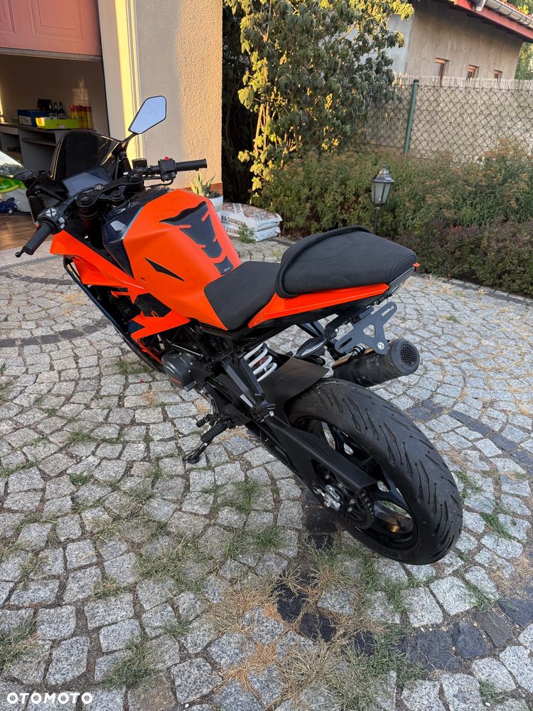 KTM RC 125 - 3