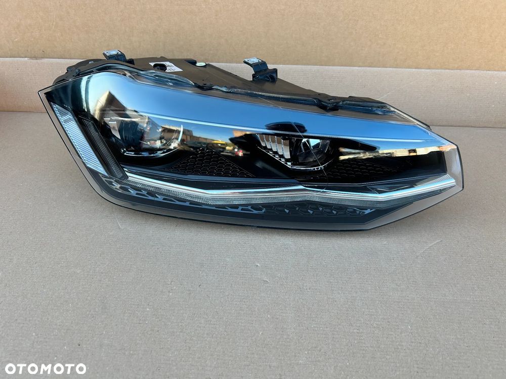 VOLKSWAGEN VW POLO 6 VI 2G 2G1941036 LAMPA PRZÓD PRZEDNIA PRAWA