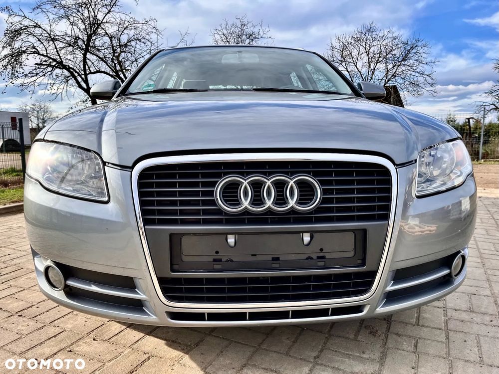 Audi A4 Avant - 4