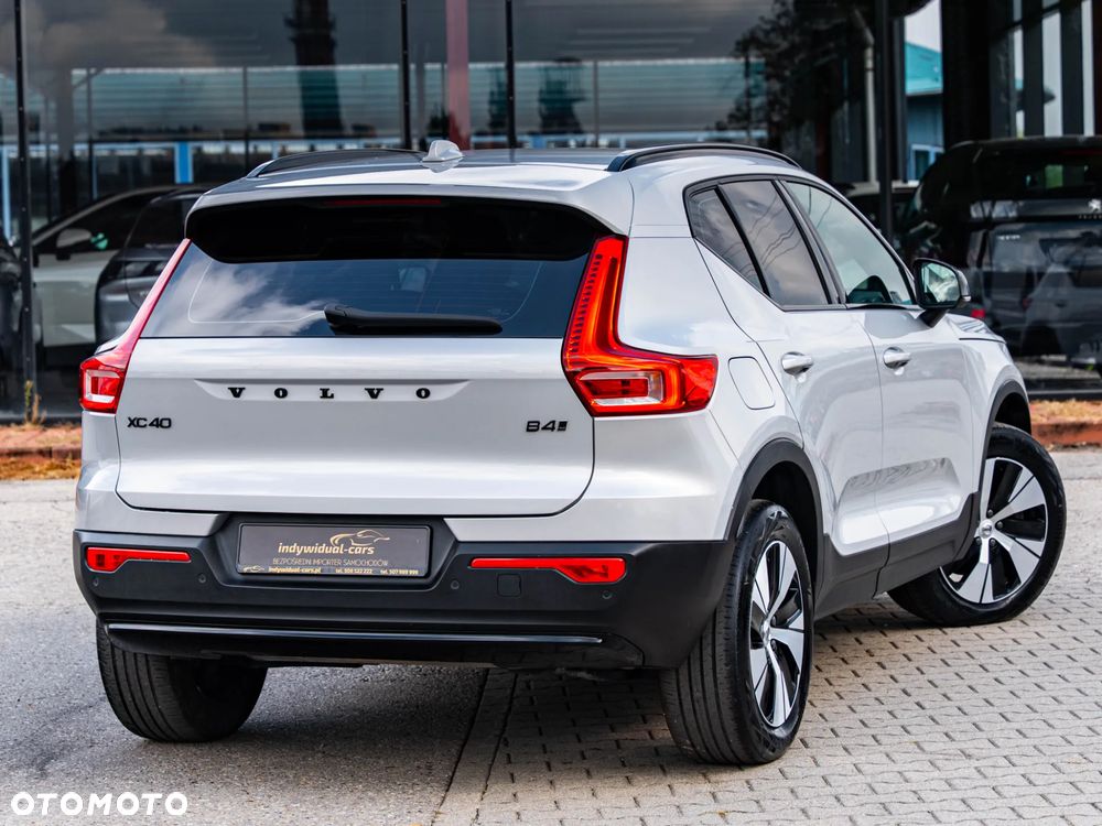 Volvo XC 40 B4 B AWD DKG Plus Dark - 3