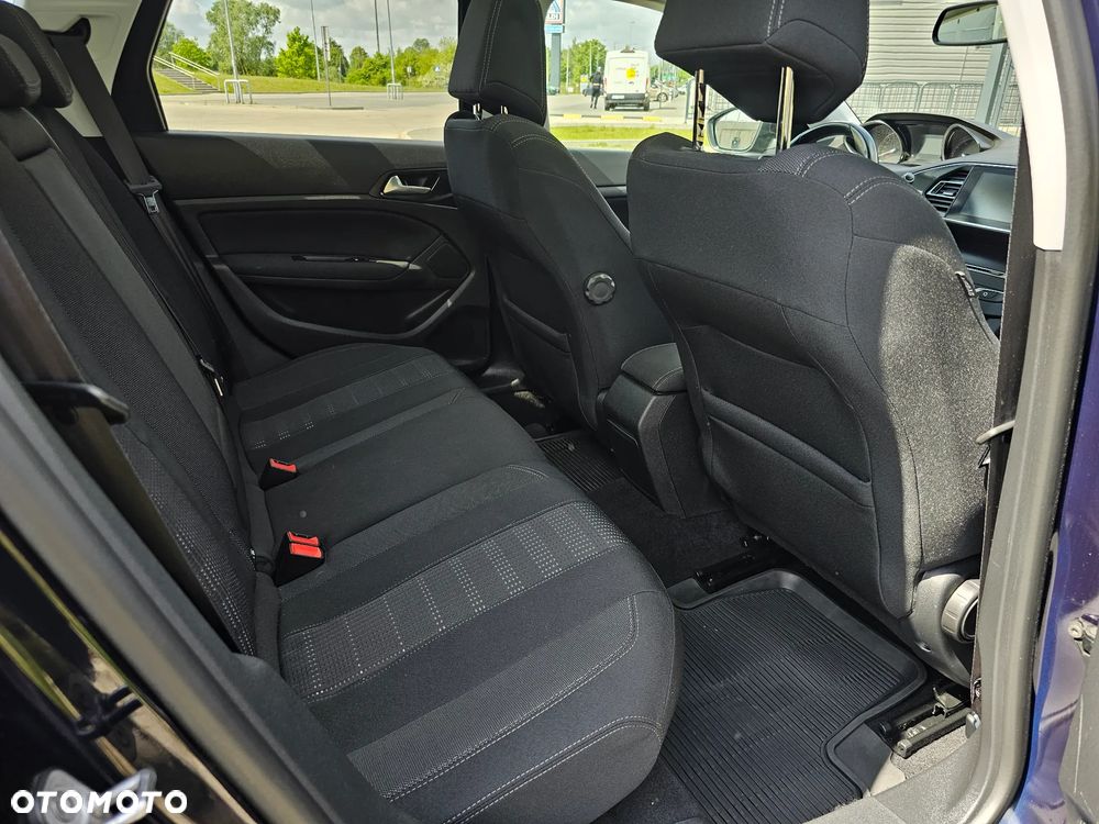 Peugeot 308 BlueHDi 150 EAT6 Stop & Start Business-Line - 17