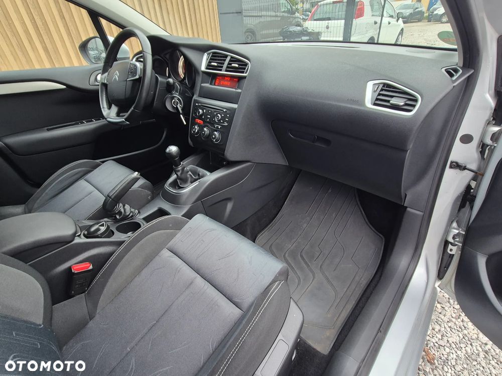 Citroën C4 VTi 120 Attraction - 35