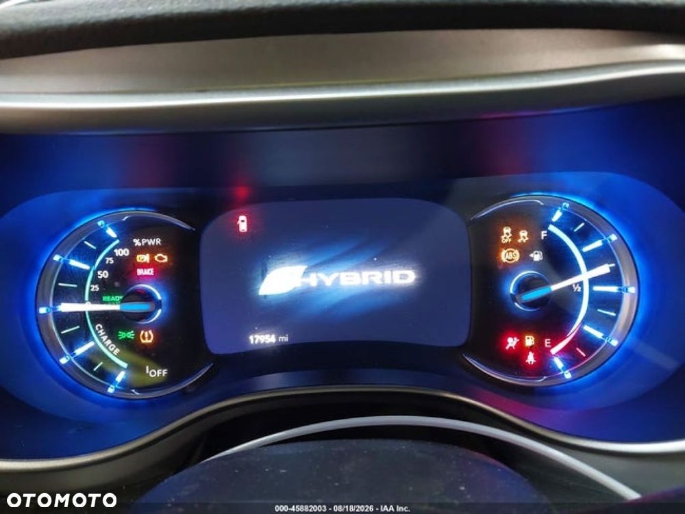 Chrysler Pacifica - 8