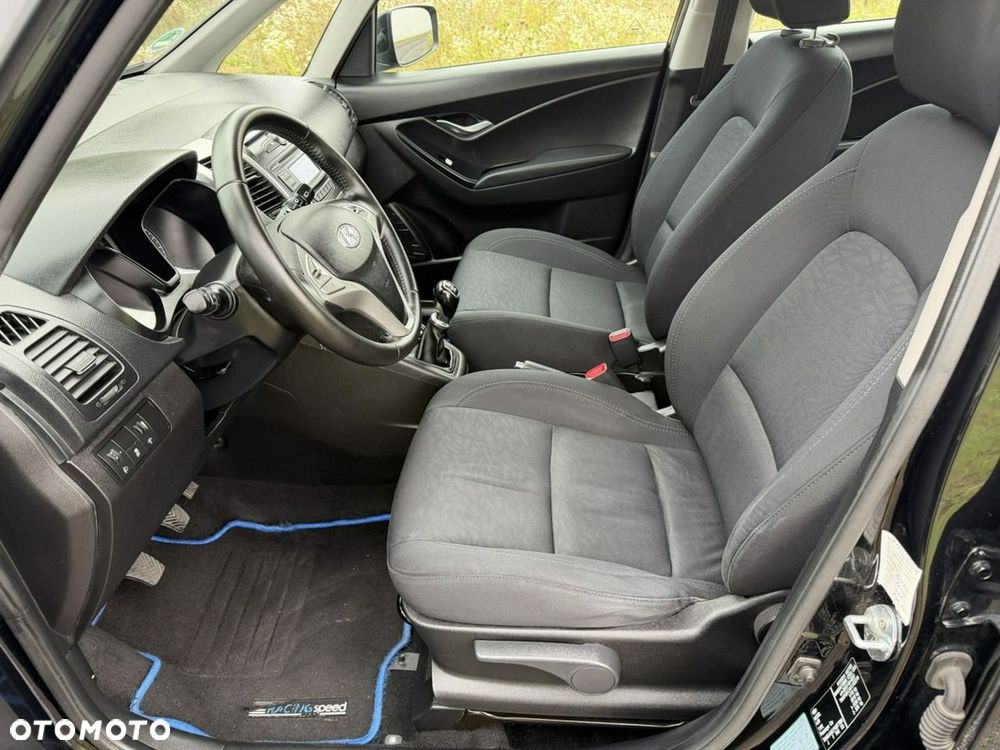 Hyundai ix20 - 17