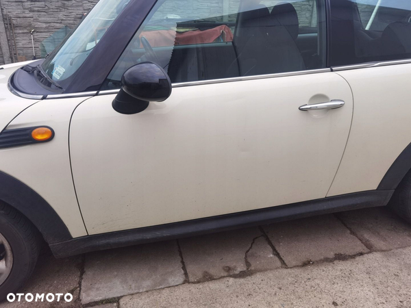 Mini Cooper One R56 07-14r lewe drzwi