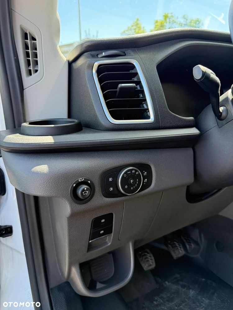 Ford Transit Podwozie z Kabiną Zabudowa 2.0 EcoBlue 165KM M6 FWD Podwozie Trend 350 L3 - 16