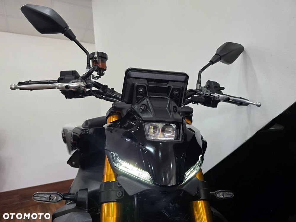 Yamaha MT - 18