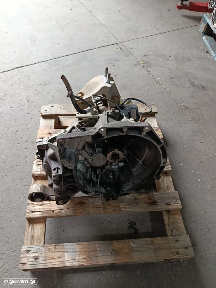 Caixa Ford Fiesta 1.6 TDCi REF: 8A6R 7002 HD - 5