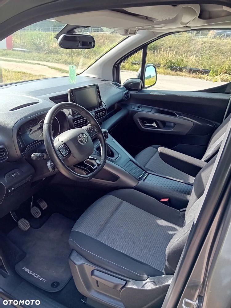 Toyota Proace City Verso 1.5 D-4D Family - 8