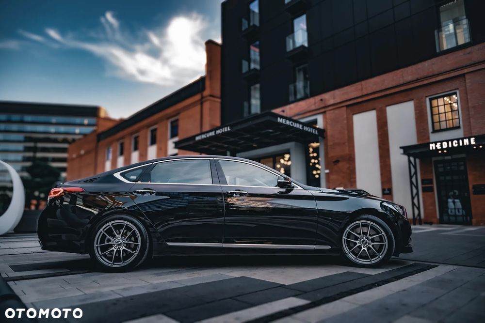 Hyundai Genesis 3.8 V6 GDI - 5
