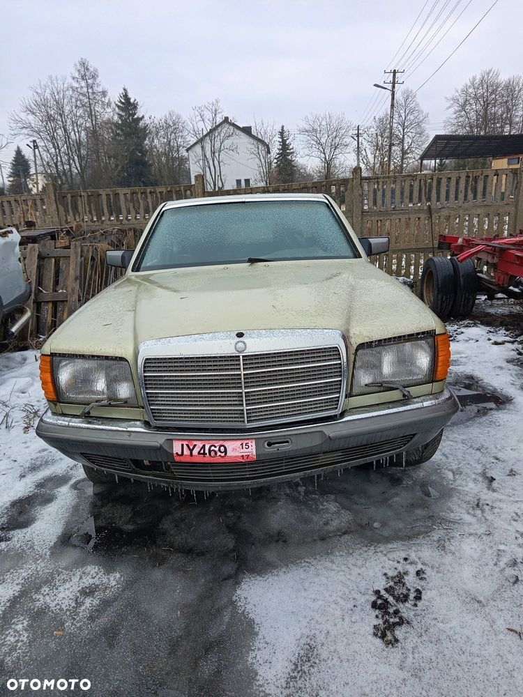 Grill Mercedes Benz W126 - 1