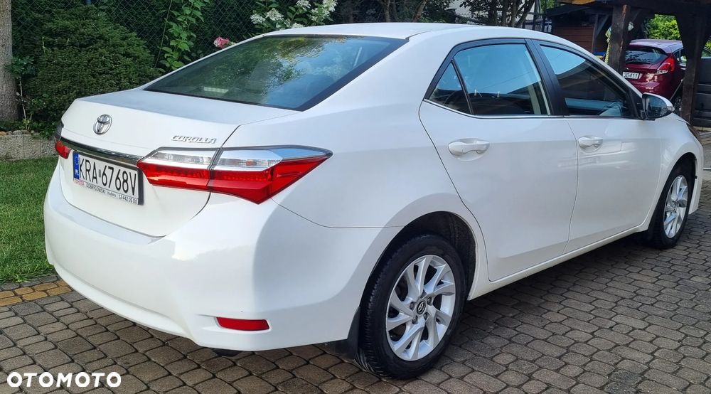 Toyota Corolla 1.6 Active - 13