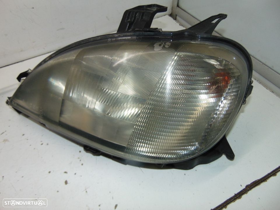 Mercedes jipe ml w163 faróis frente - 6