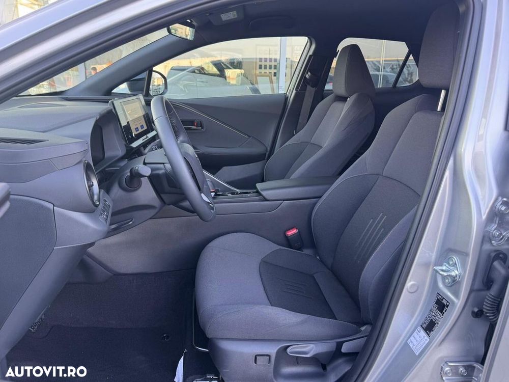 Toyota C-HR - 10