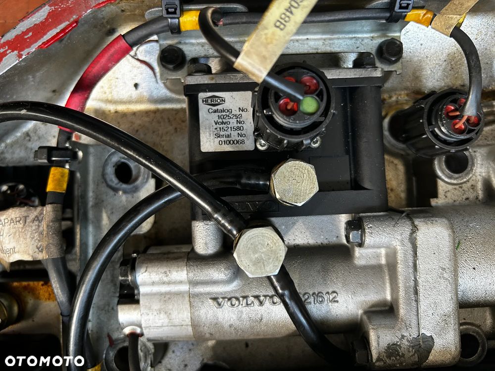 VOLVO Wybierak skrzyni biegów GEARTRONIC,HERION - 1