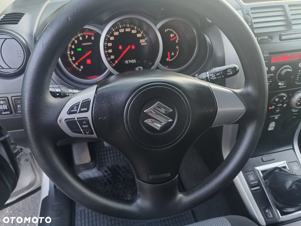 Suzuki Grand Vitara 1.6 Comfort - 10