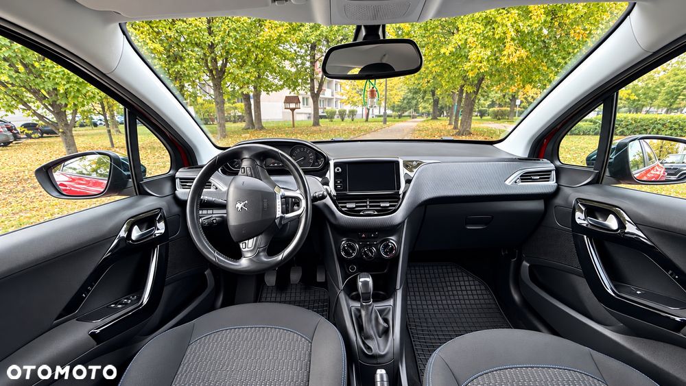 Peugeot 208 - 7