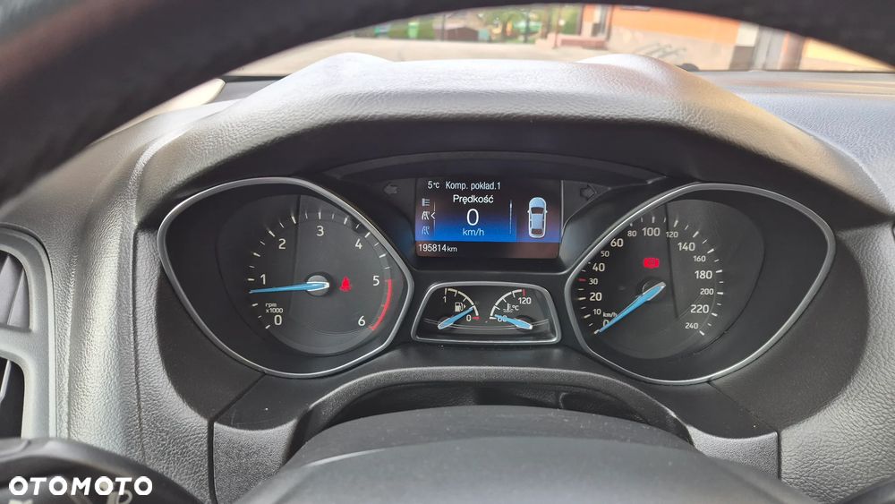 Ford Focus - 13