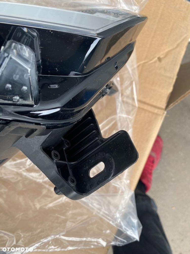 DACIA Sandero III 3 Lift Logan Jogger 25-26r NOWA ! ORYGINALNA ! LAMPA PRZEDNIA PRAWA REFLEKTOR PRAWY PRZÓD LEDOWA led full led  260107920R biała biały środek  STEPWAY Wwa - 11