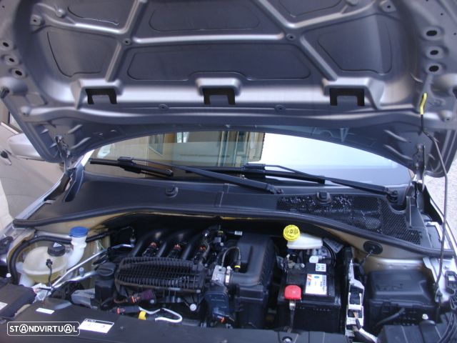 Citroën C-Elysée 1.2 PureTech Shine - 21