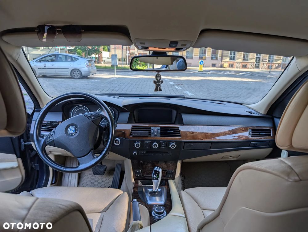 BMW Seria 5 535d Sport-Aut - 9