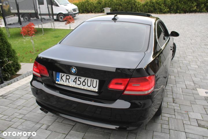 BMW Seria 3 330 Ci Edition Sport - 28