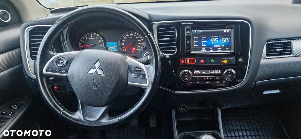 Mitsubishi Outlander 2.0 City Style 2WD - 12
