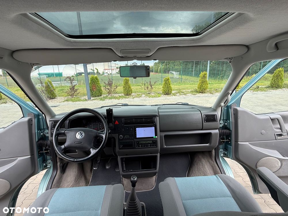 Volkswagen Multivan TDI - 14